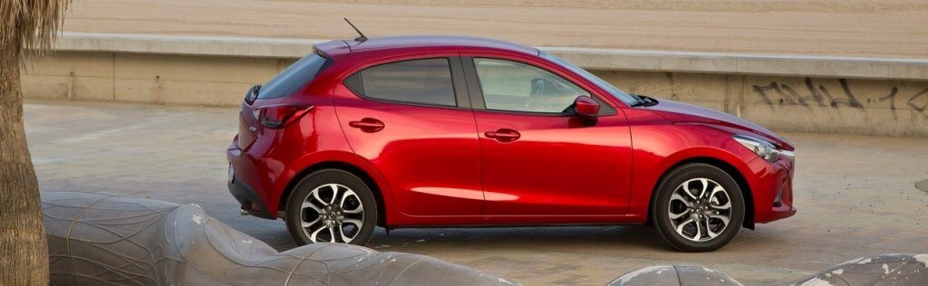 Mazda 2 stylistyka profil