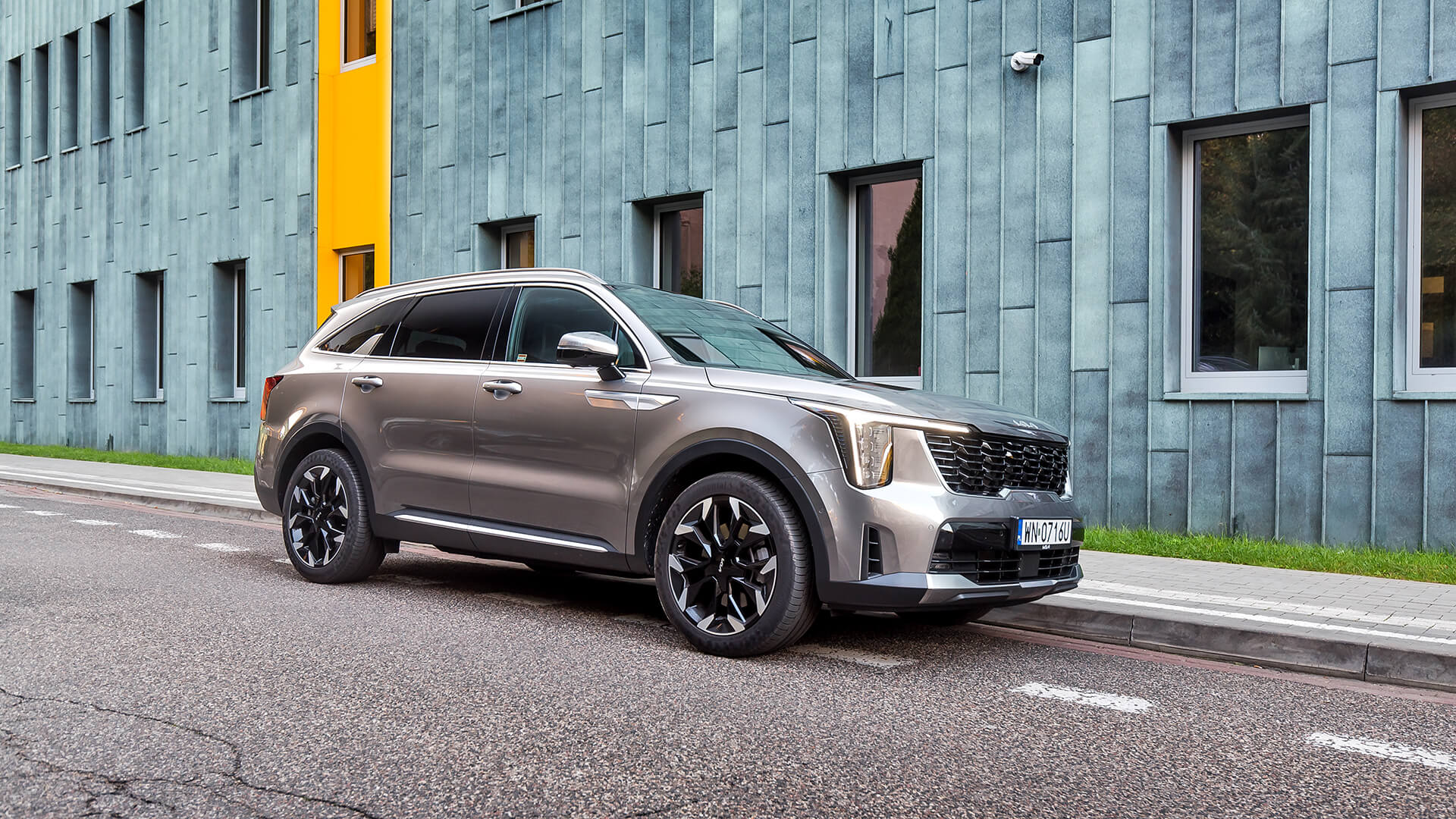 Kia Sorento 2026 w genialnej cenie! Od 2032 zł netto miesięcznie za najbogatszą hybrydę AWD